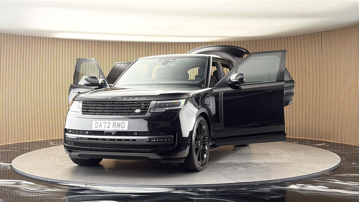 More views of Land Rover Range Rover