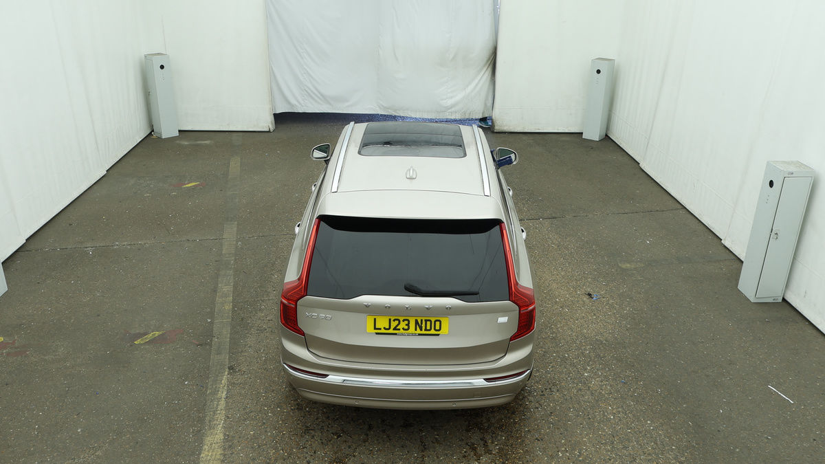 Volvo XC90 Image 8