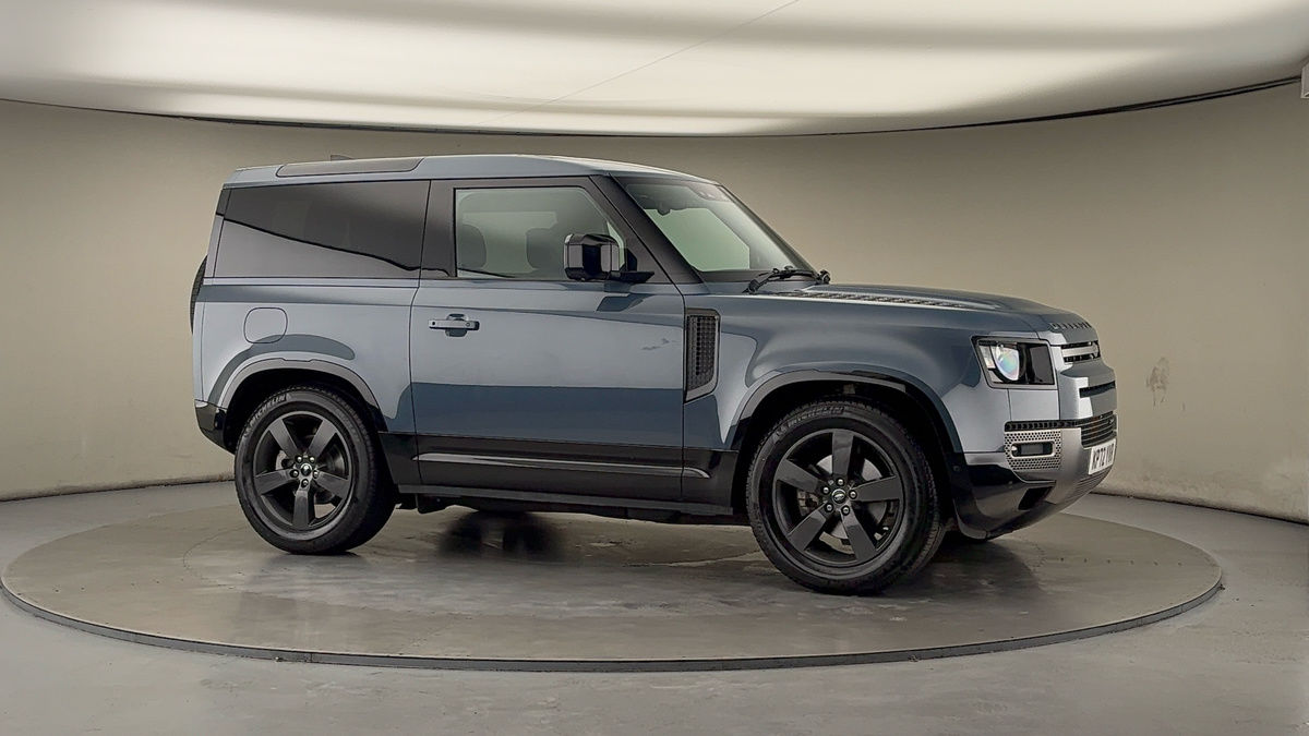 More views of Land Rover Defender 90