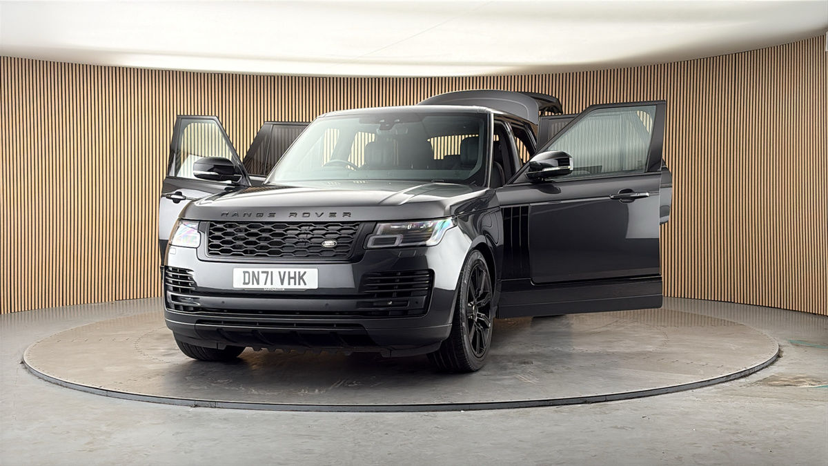 More views of Land Rover Range Rover