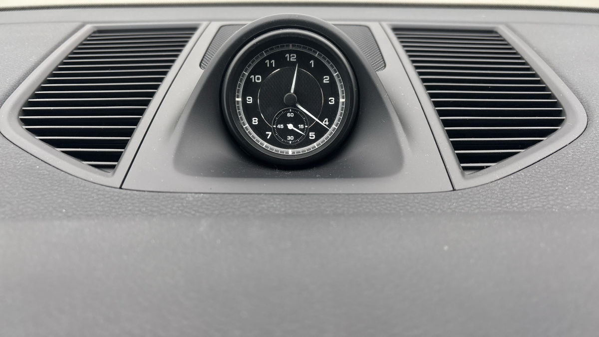 Porsche Macan Image 25