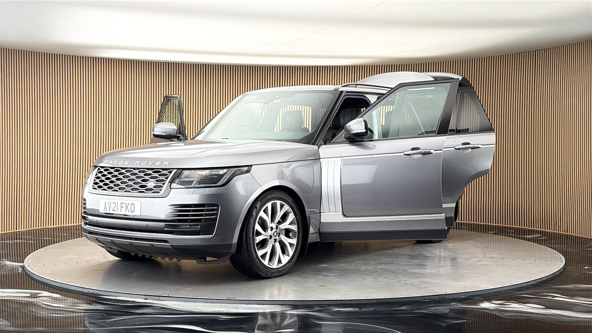 More views of Land Rover Range Rover