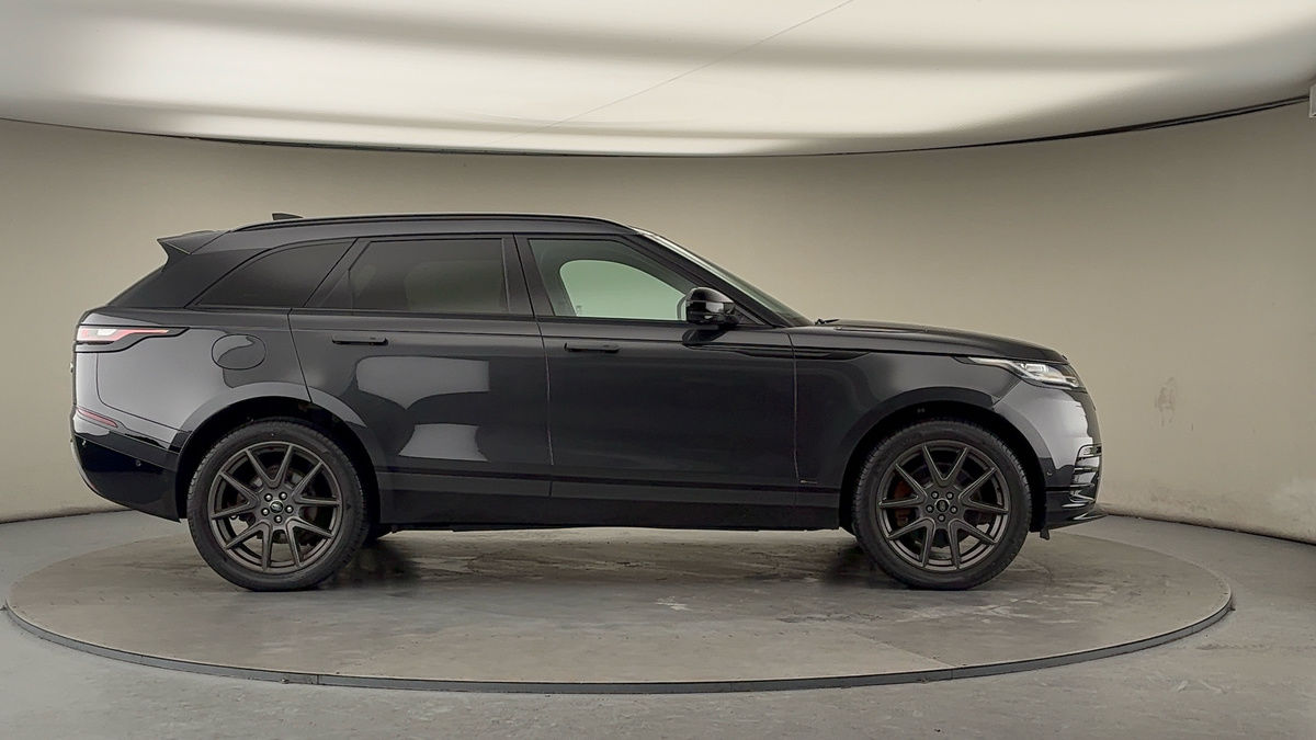 Land Rover Range Rover Velar Image 16