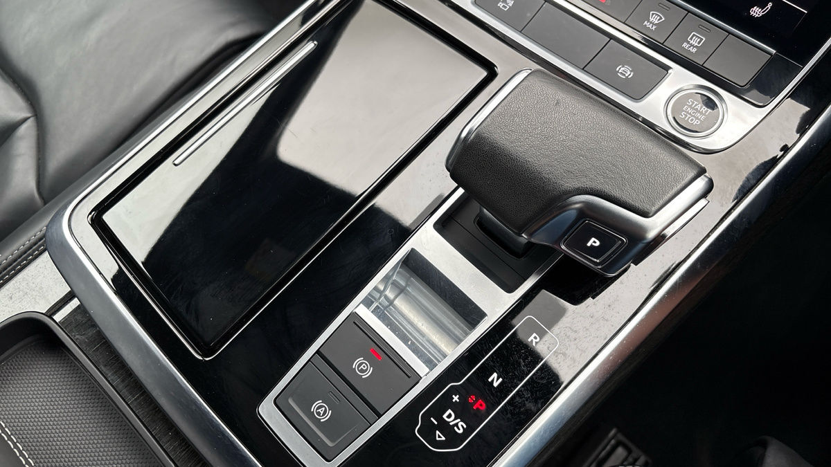 Audi Q7 Image 6