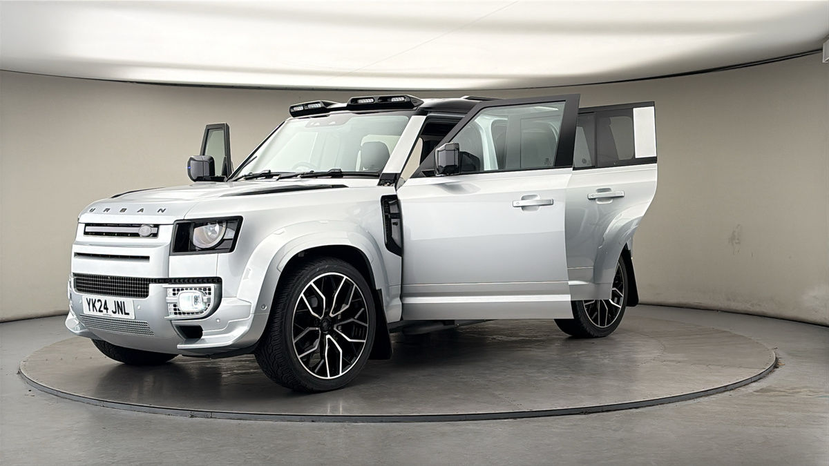 Land Rover Defender 110 Urban Image 22