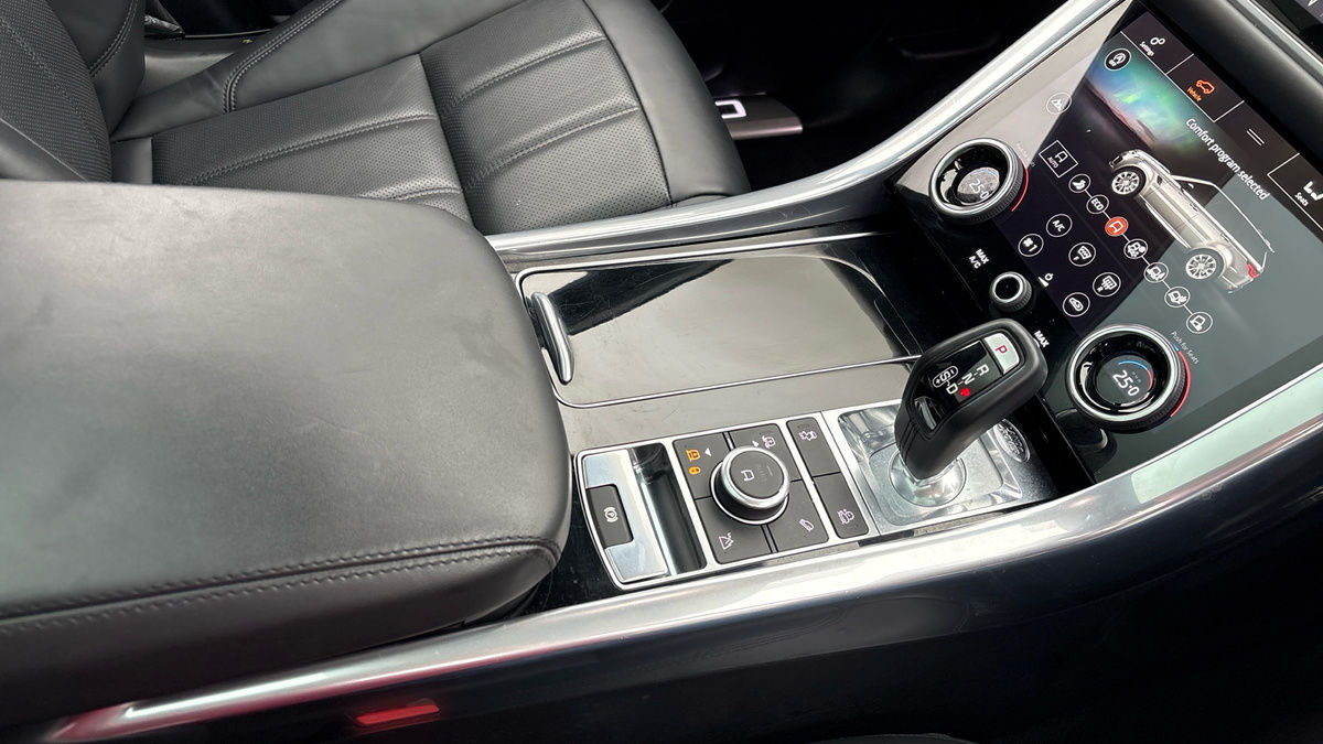Land Rover Range Rover Sport Image 18