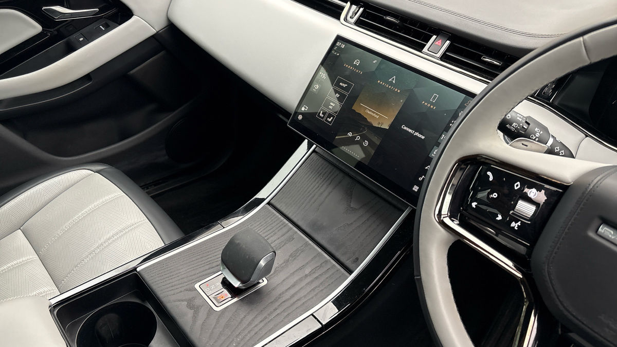 Land Rover Range Rover Evoque Image 18