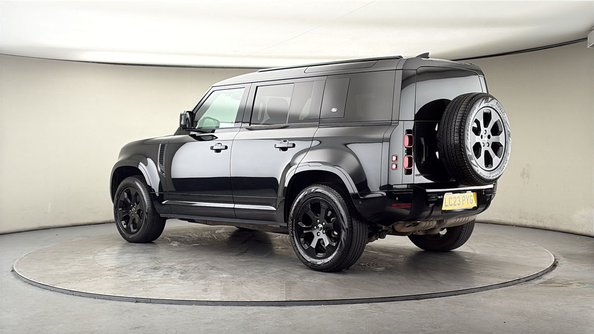 More views of Land Rover Defender 110