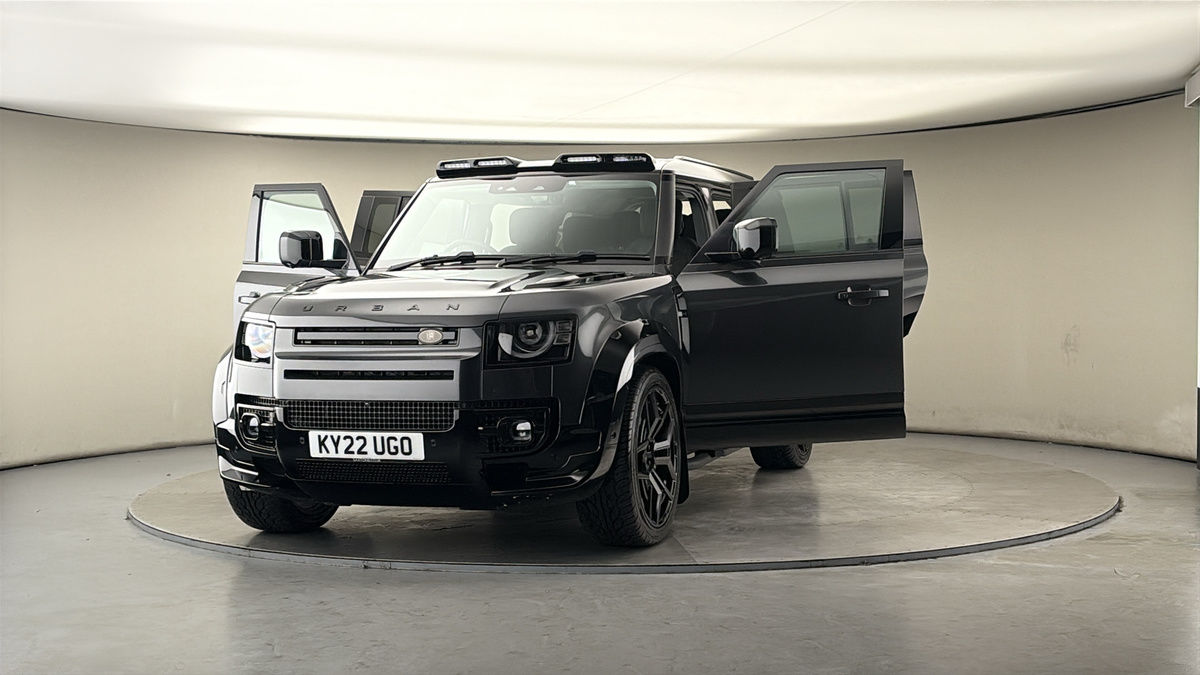 More views of Land Rover Defender 130
