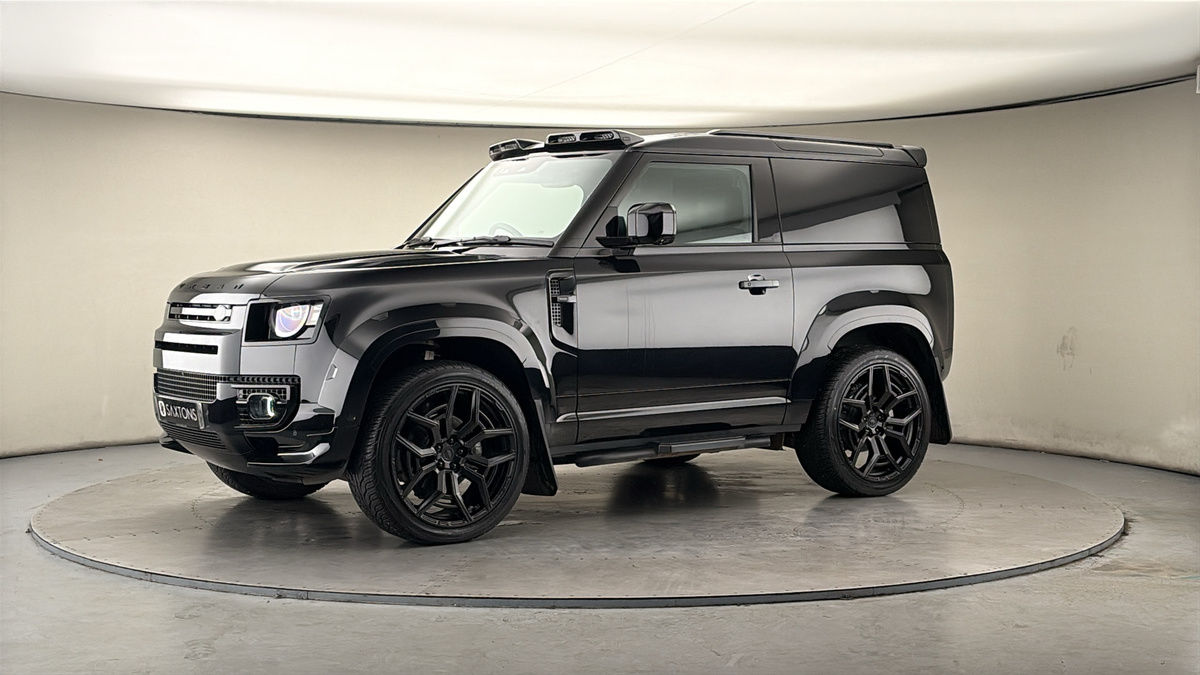 More views of Land Rover Defender 90