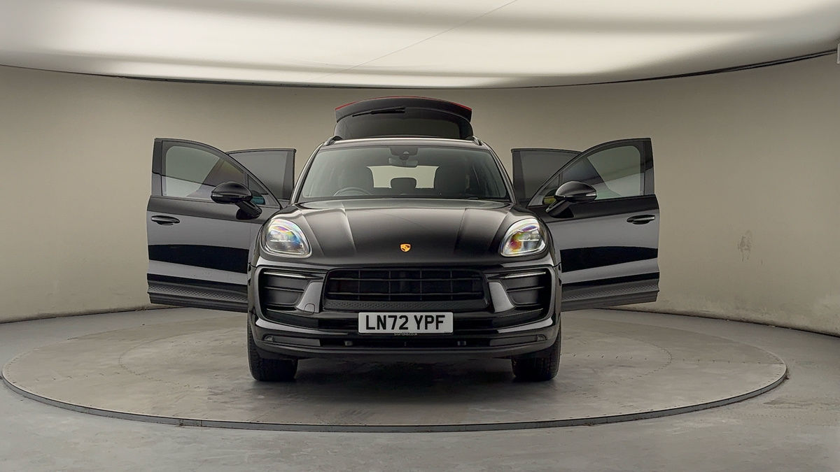 More views of Porsche Macan