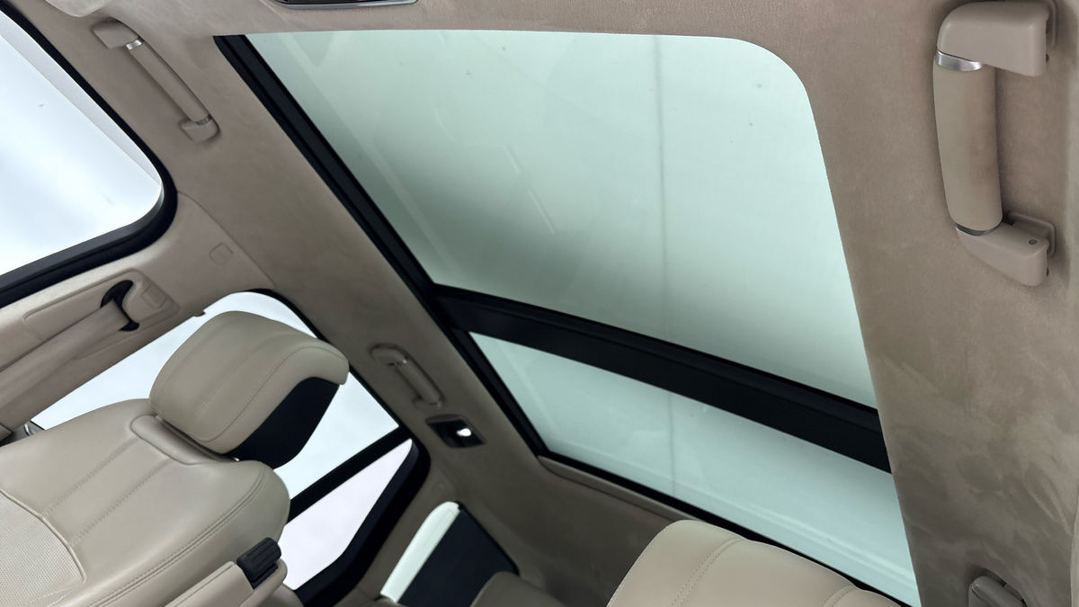 Land Rover Range Rover Image 6