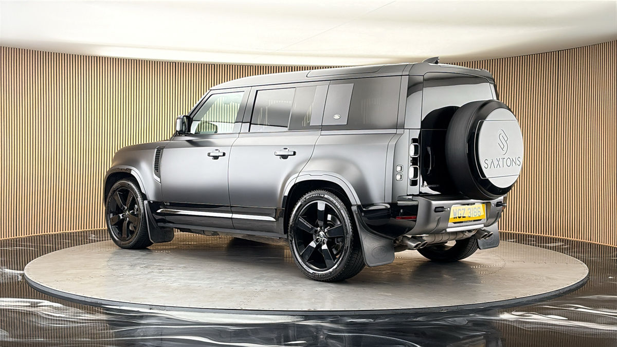 More views of Land Rover Defender 110
