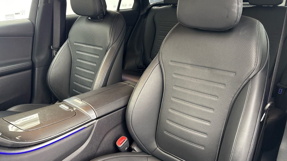 Mercedes-Benz GLC Image 7