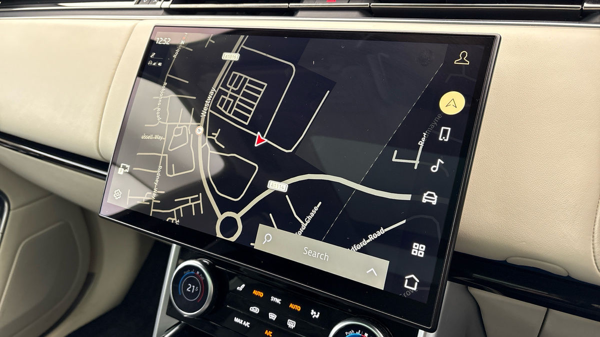 Land Rover Range Rover Image 17