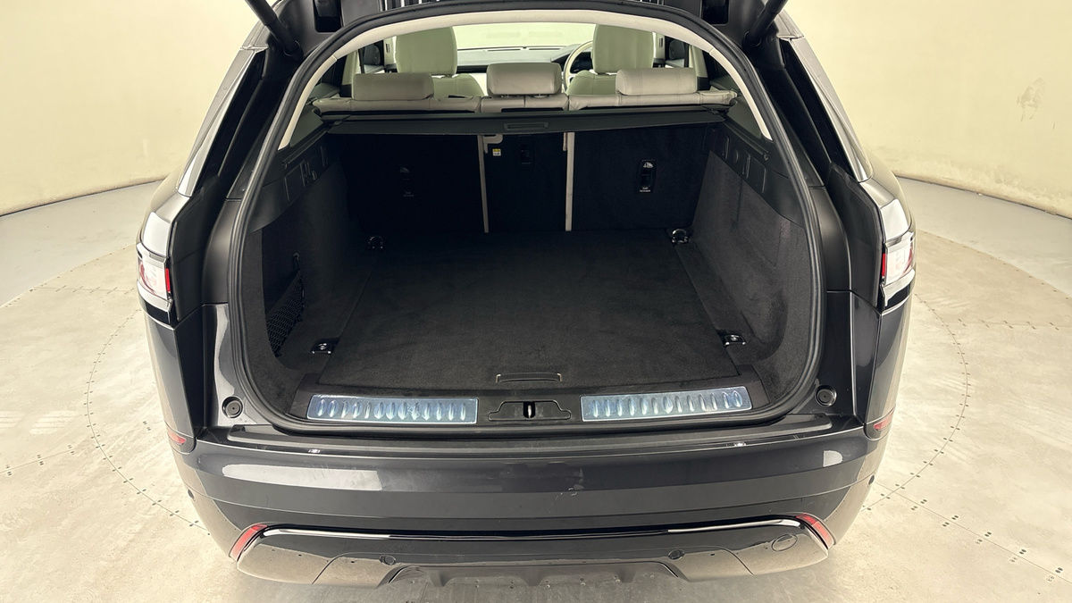 Land Rover Range Rover Velar Image 11
