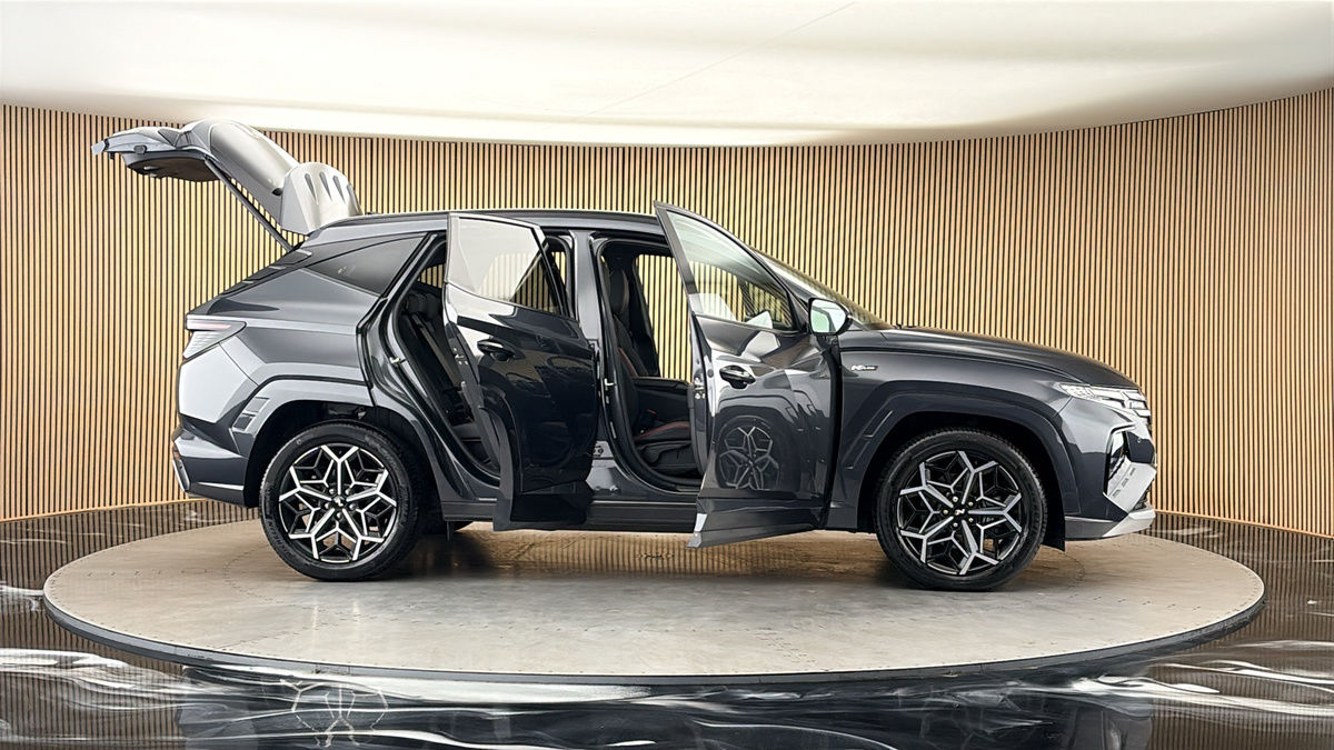 More views of Hyundai TUCSON