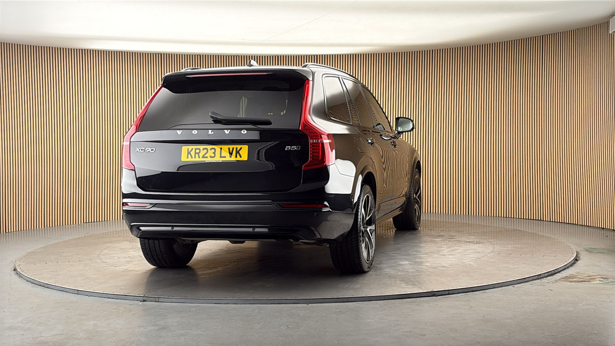 More views of Volvo XC90