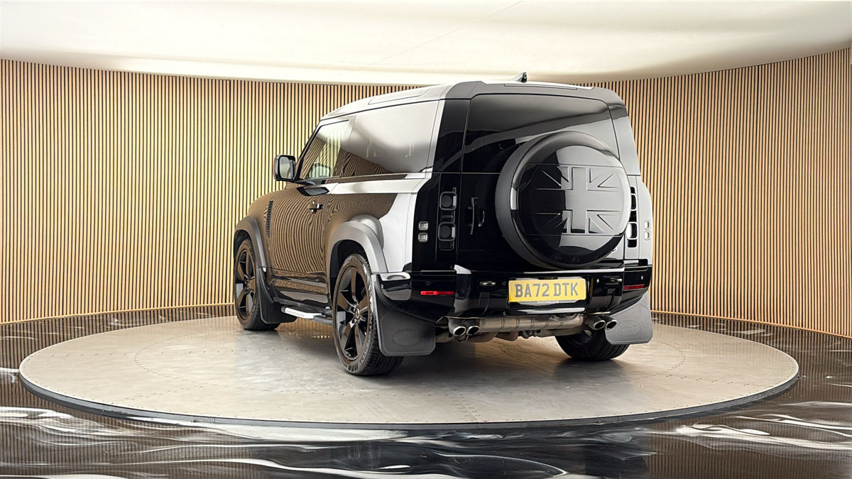 More views of Land Rover Defender 90
