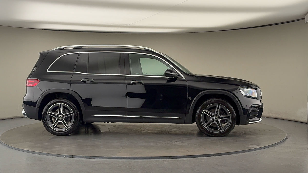 More views of Mercedes-Benz GLB