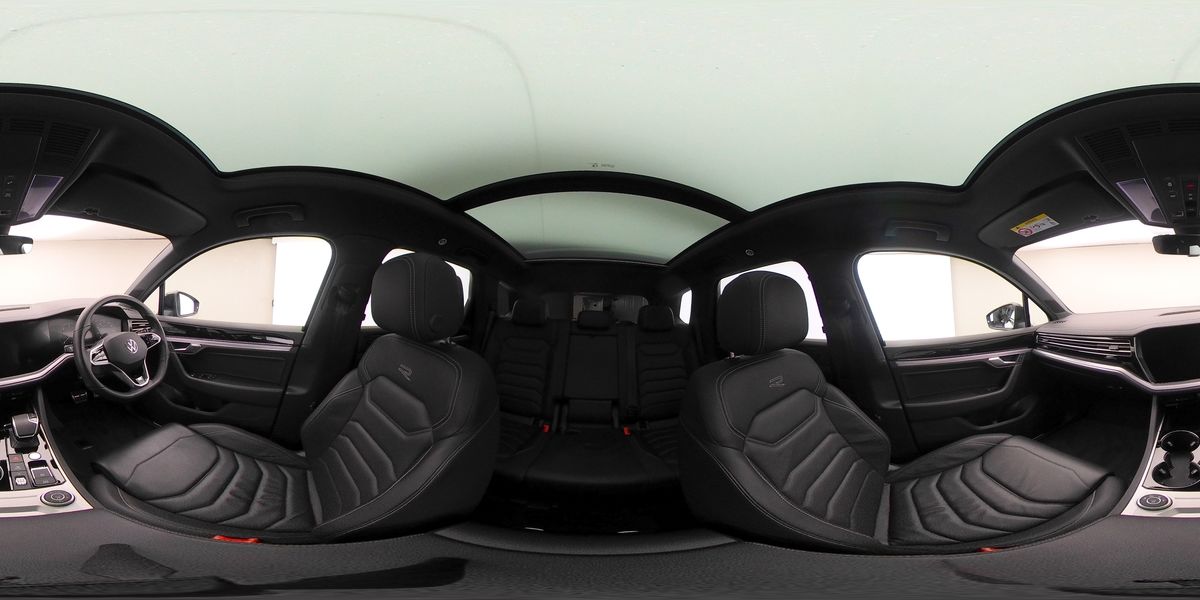 More views of Volkswagen Touareg