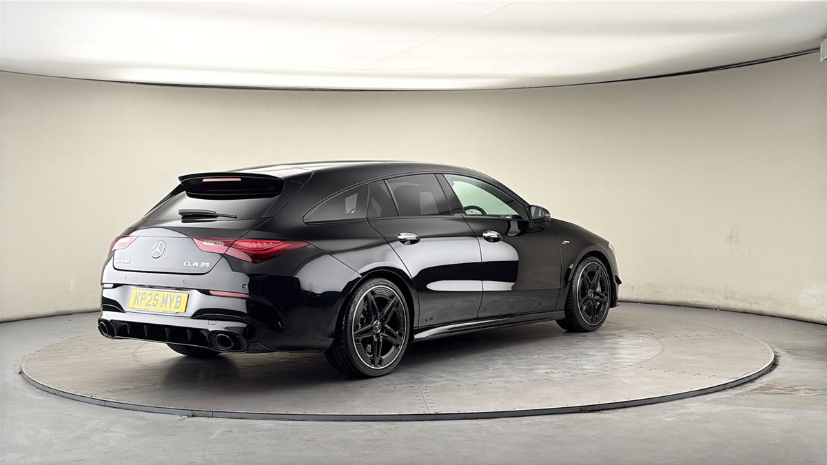 Mercedes-Benz CLA Image 21