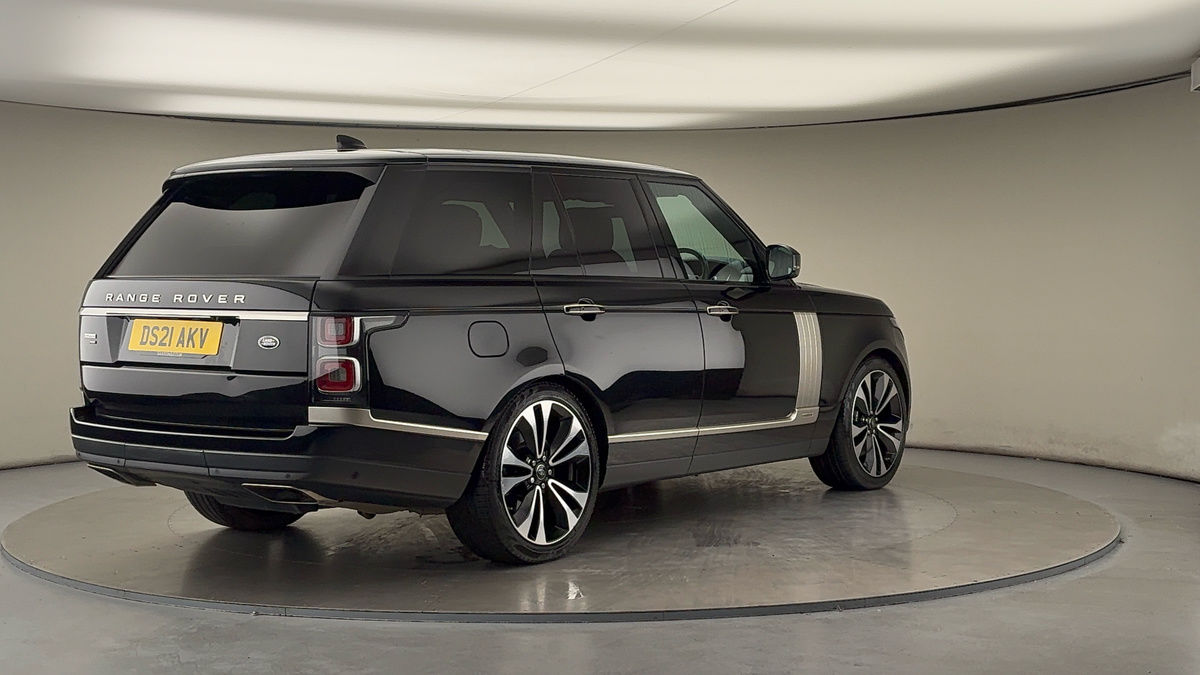 More views of Land Rover Range Rover
