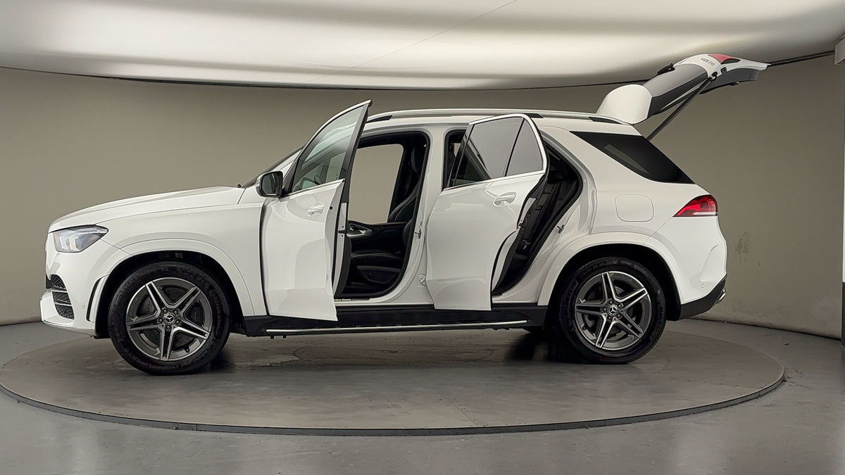 More views of Mercedes-Benz GLE