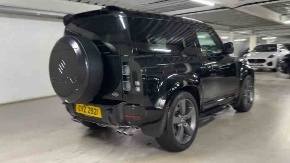 More views of Land Rover Defender 90