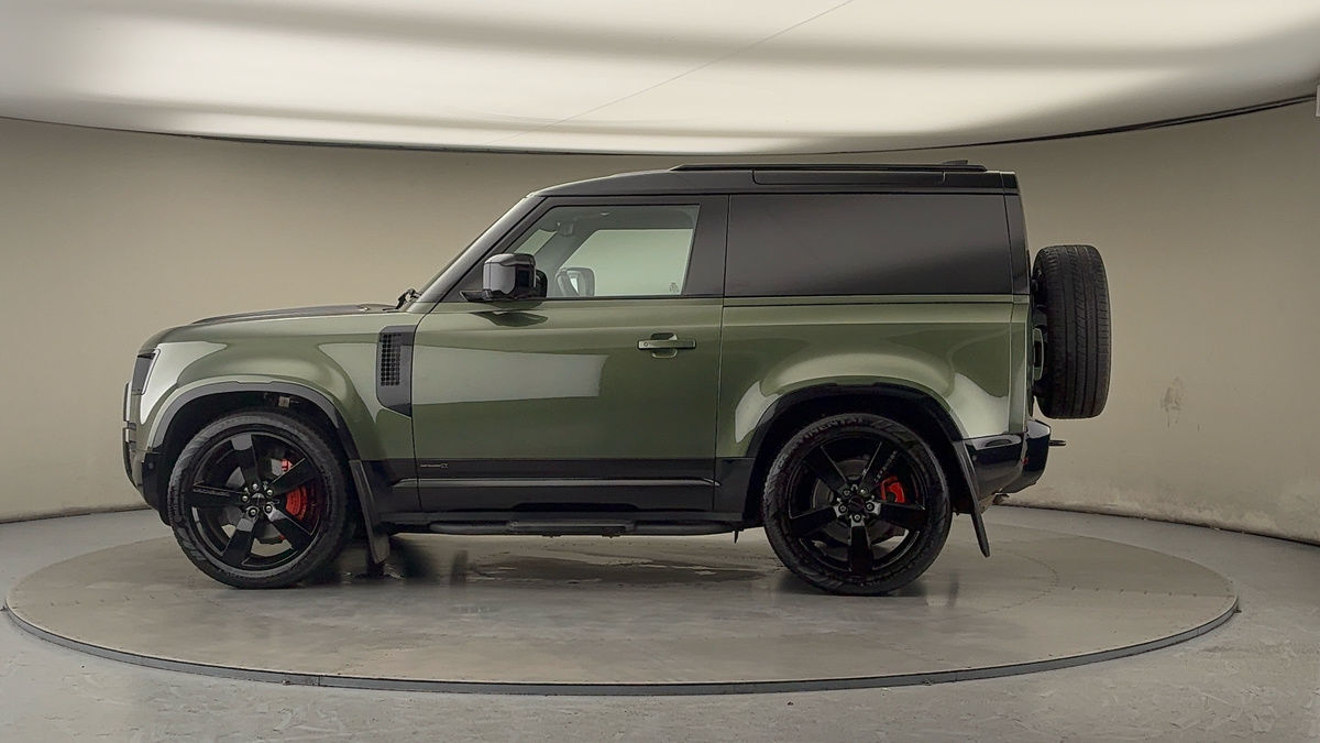 More views of Land Rover Defender 90