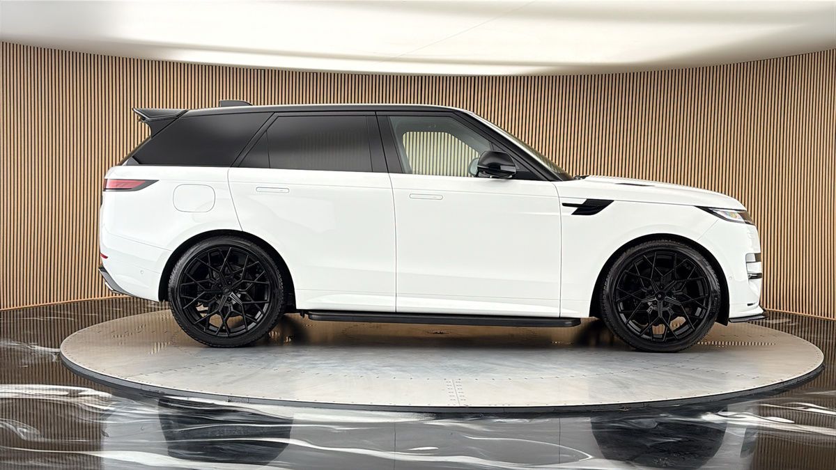Land Rover Range Rover Sport Urban Image 16