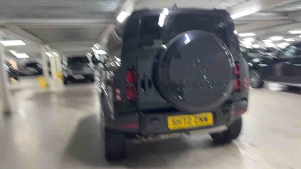 More views of Land Rover Defender 90