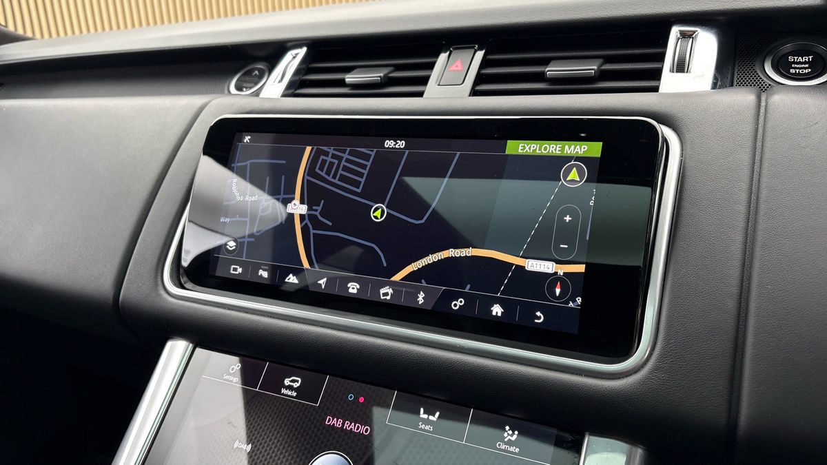 Land Rover Range Rover Sport Image 17