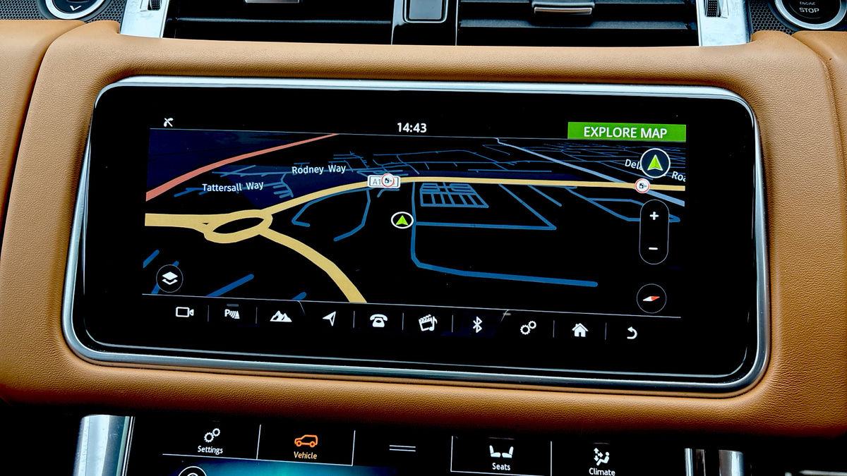 Land Rover Range Rover Sport Image 17