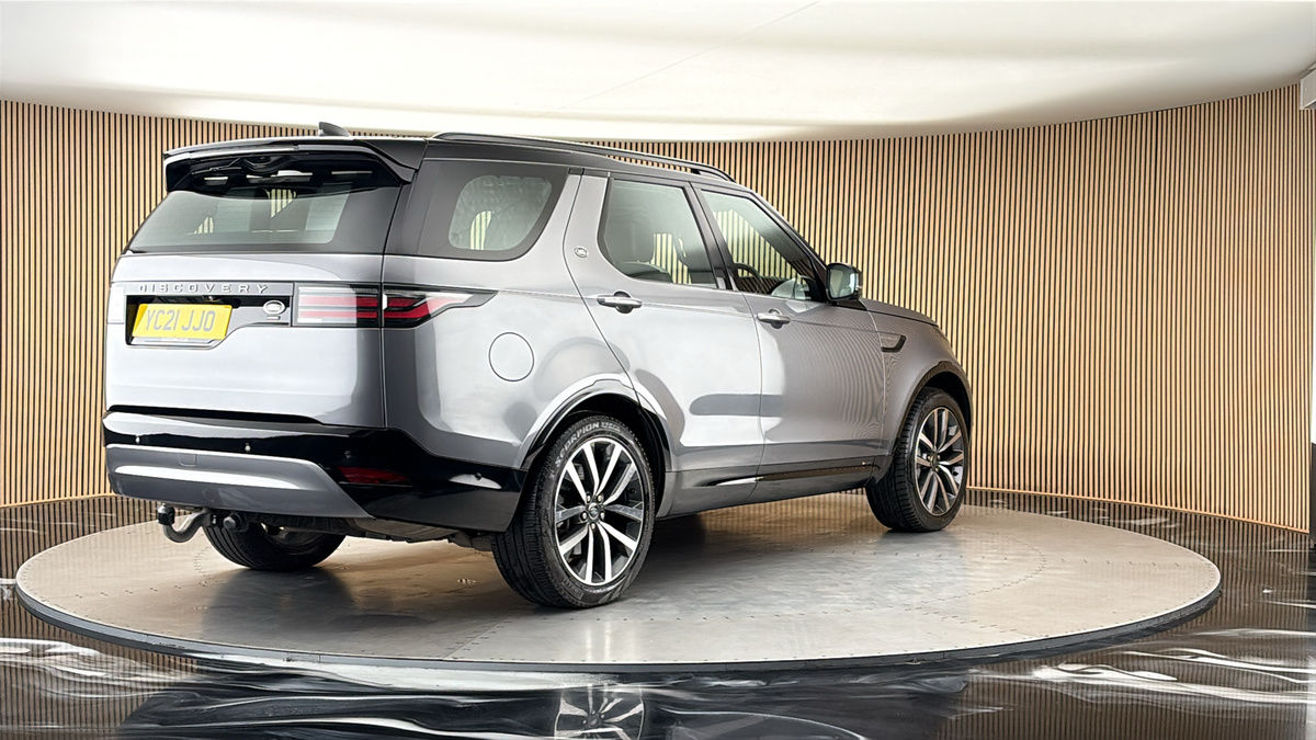 More views of Land Rover Discovery