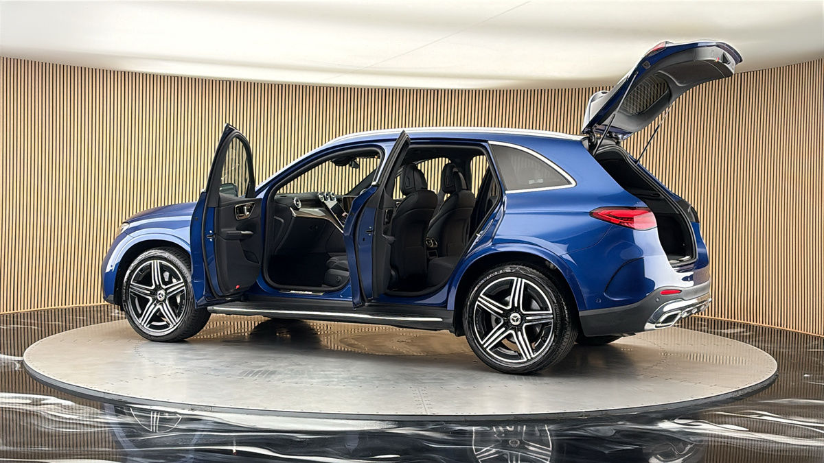 More views of Mercedes-Benz GLC