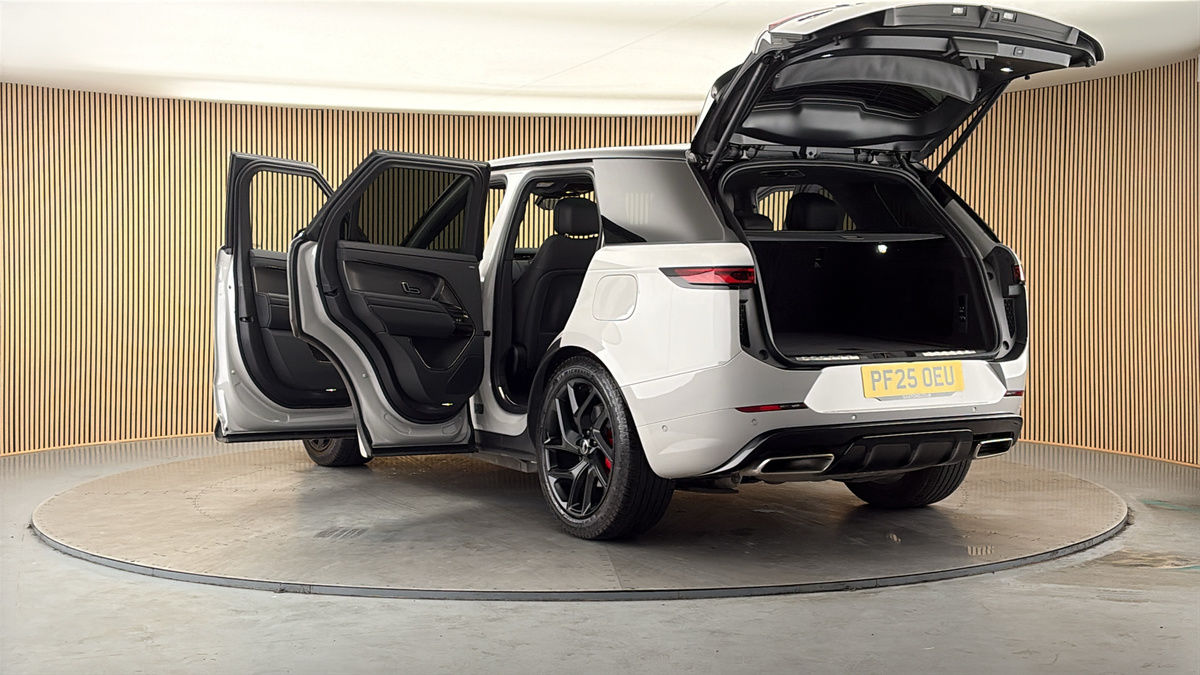 Land Rover Range Rover Sport Image 23