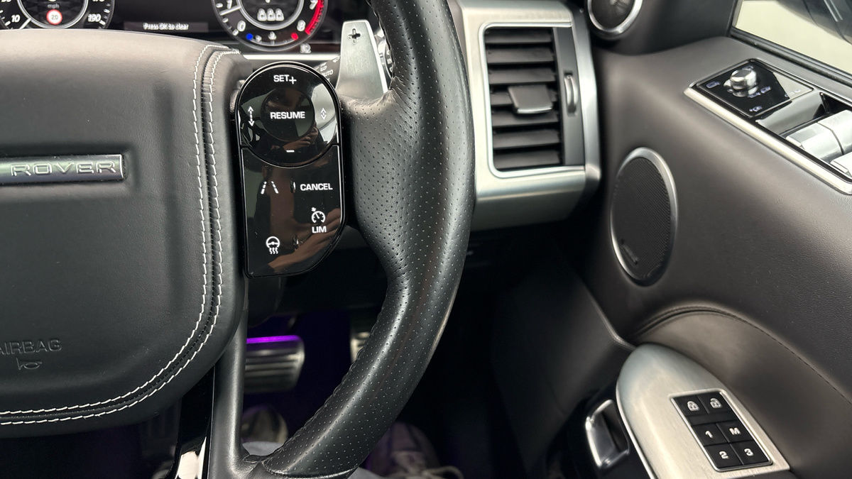 Land Rover Range Rover Sport Image 14