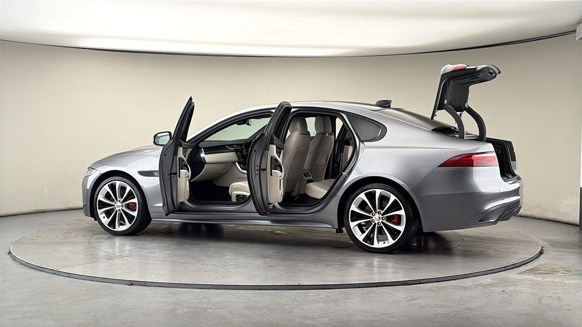 More views of Jaguar XF