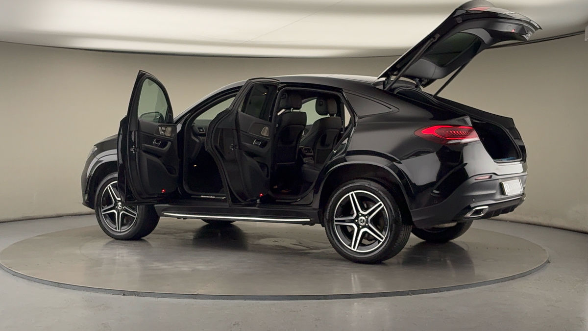 More views of Mercedes-Benz GLE