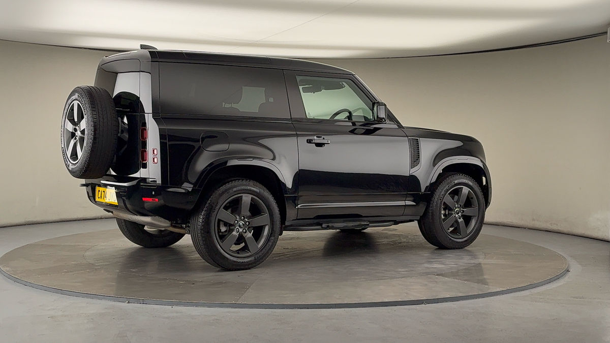 More views of Land Rover Defender 90