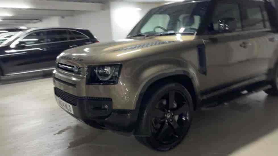 More views of Land Rover Defender 110