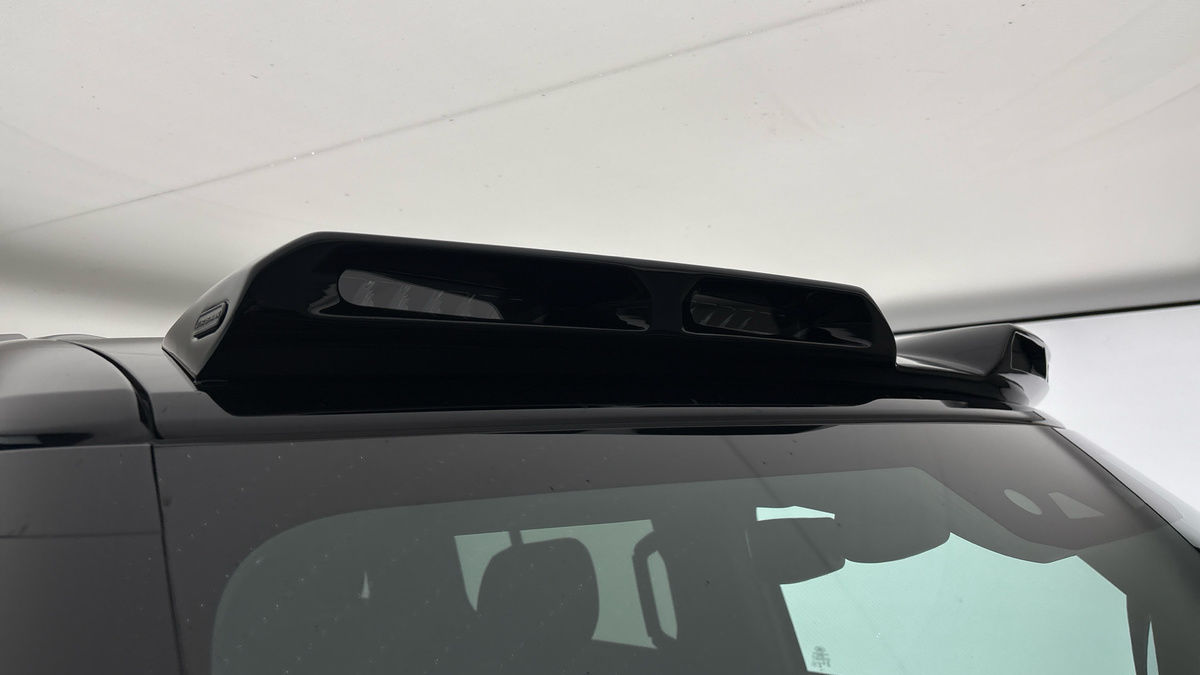 Land Rover Defender 110 Urban Image 27