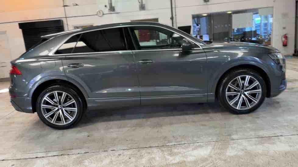 More views of Audi Q8