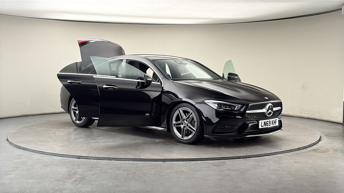 More views of Mercedes-Benz CLA