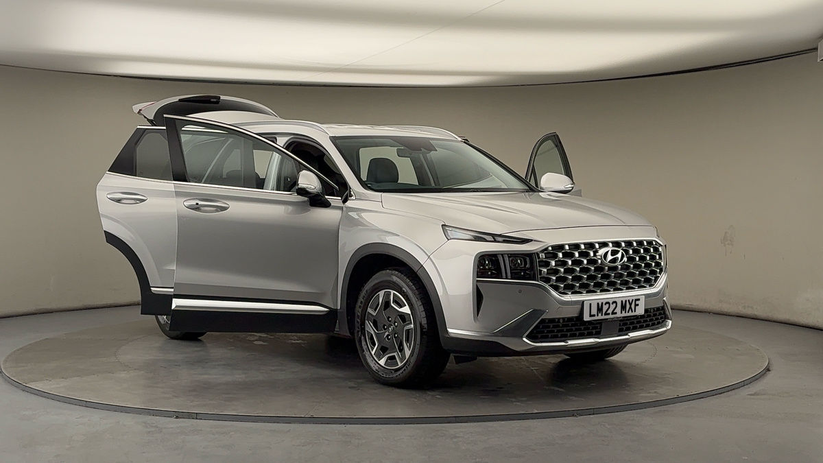 More views of Hyundai Santa Fe