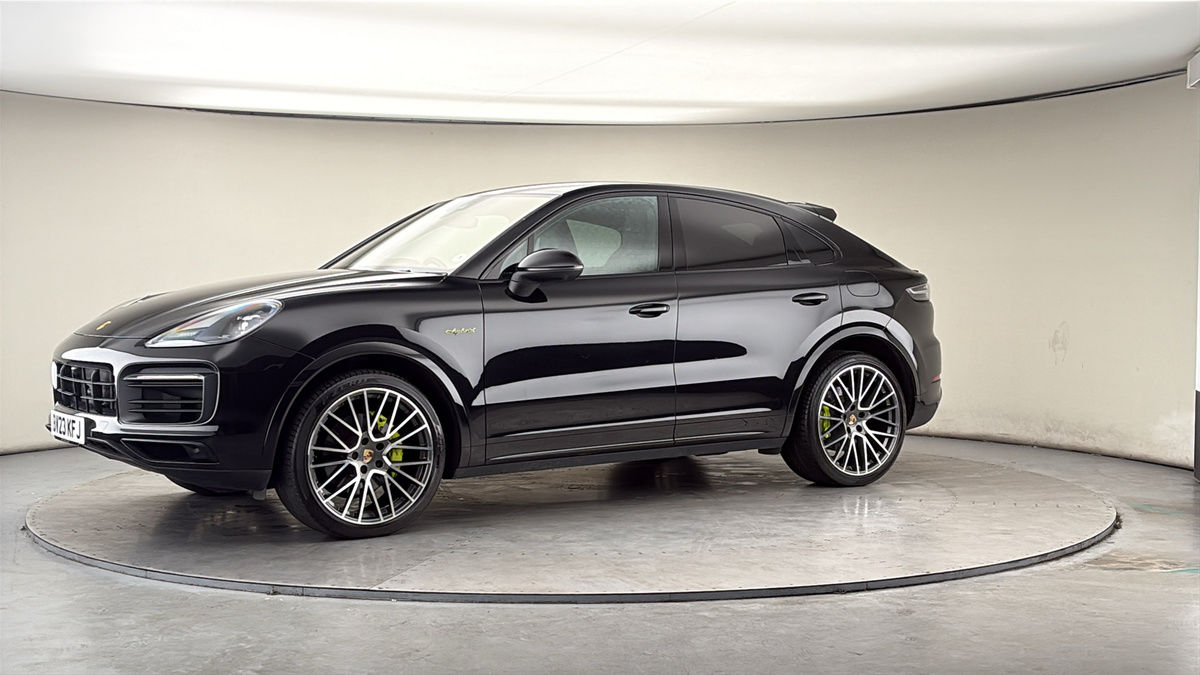 More views of Porsche Cayenne