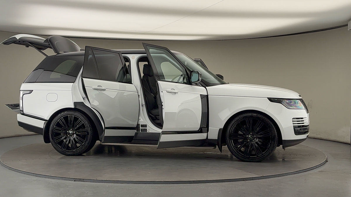 More views of Land Rover Range Rover