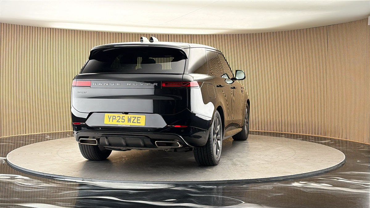 More views of Land Rover Range Rover Sport