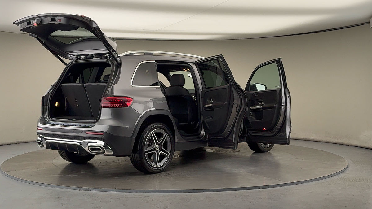 More views of Mercedes-Benz GLB